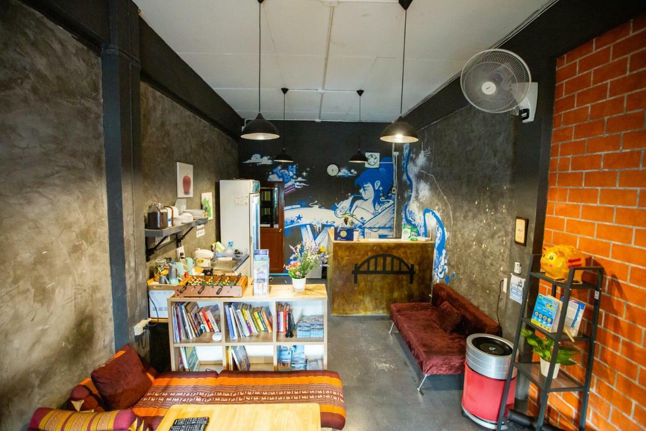The Bridge Hostel Bangkok Eksteriør billede
