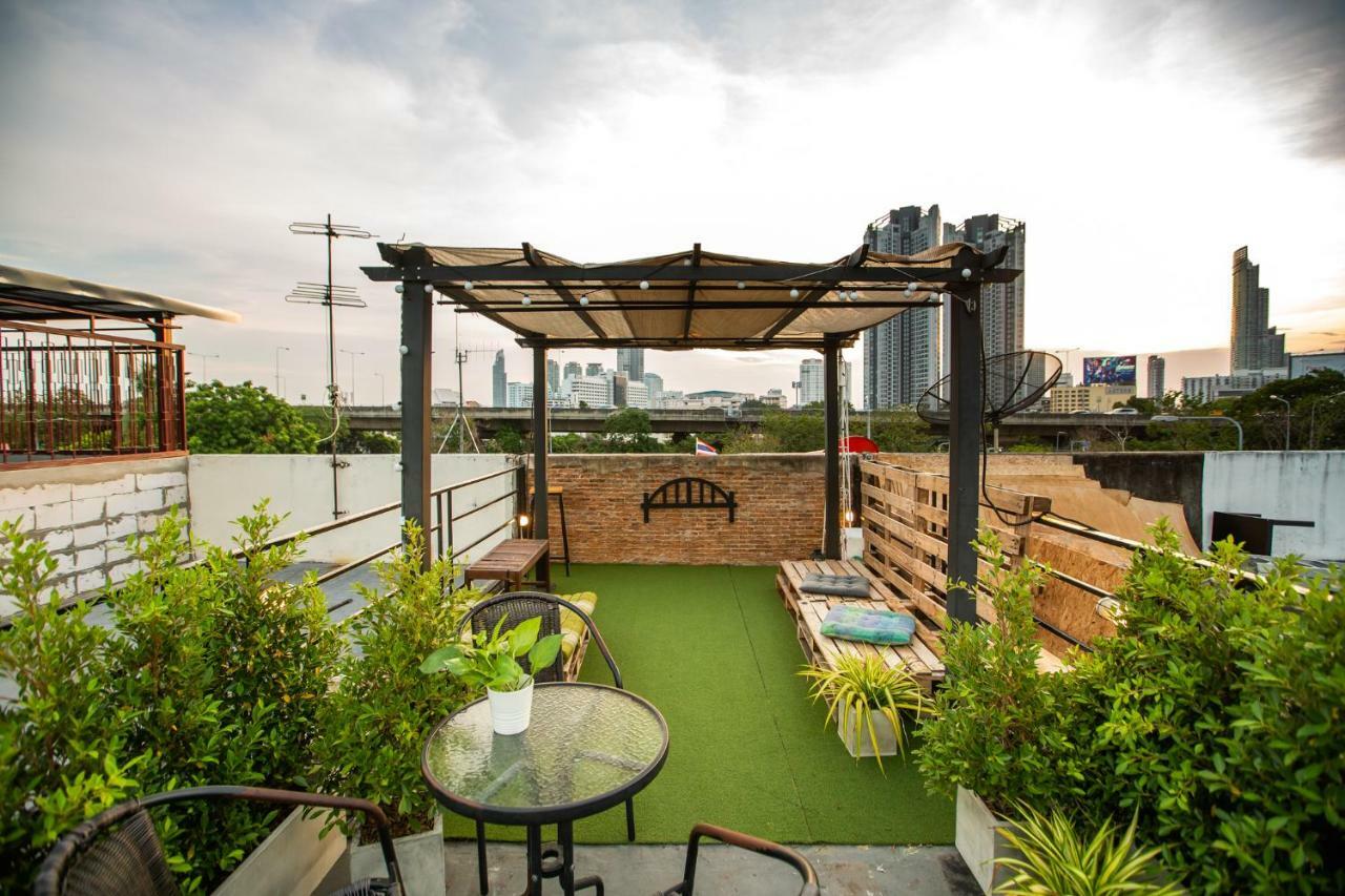 The Bridge Hostel Bangkok Eksteriør billede