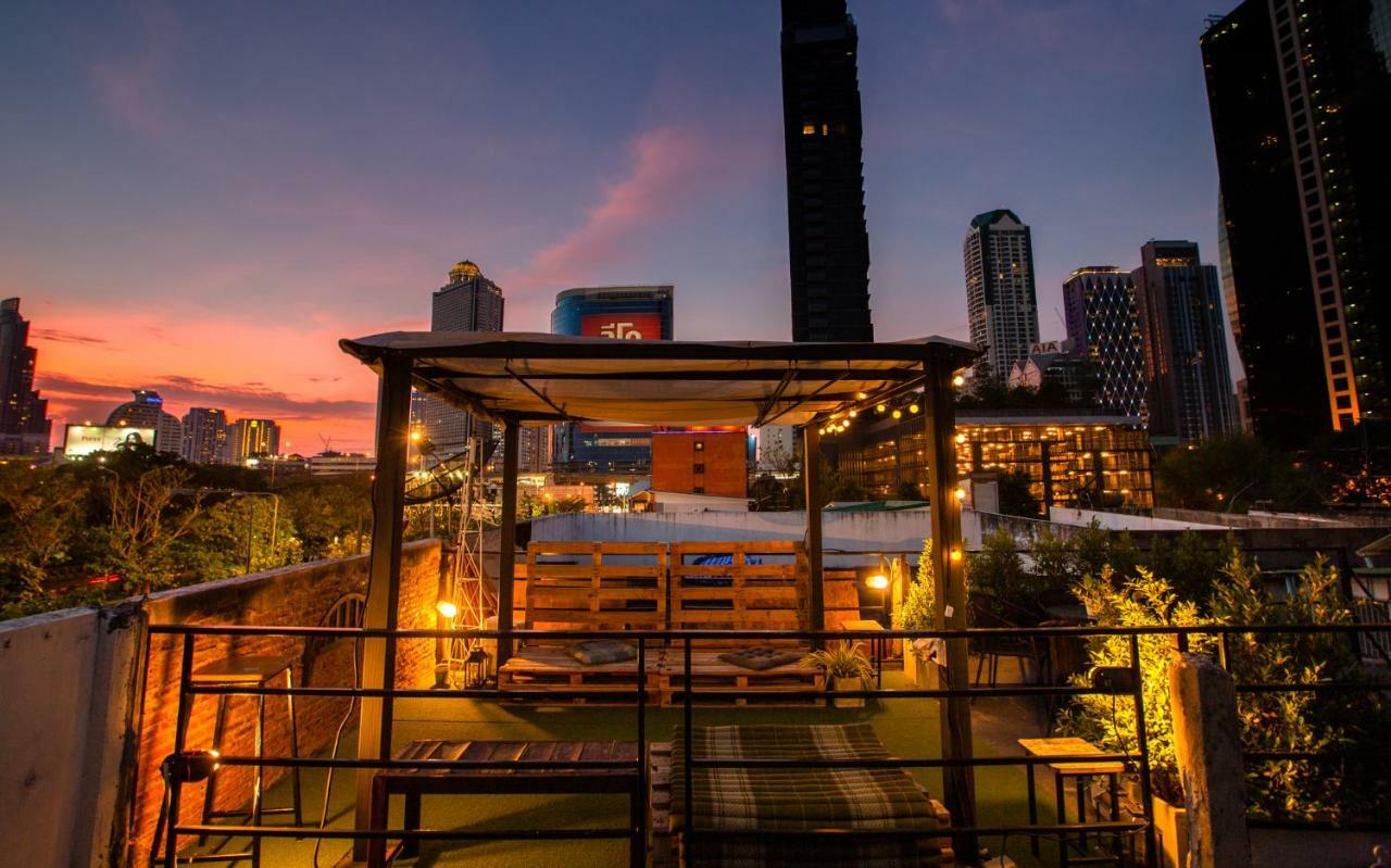 The Bridge Hostel Bangkok Eksteriør billede
