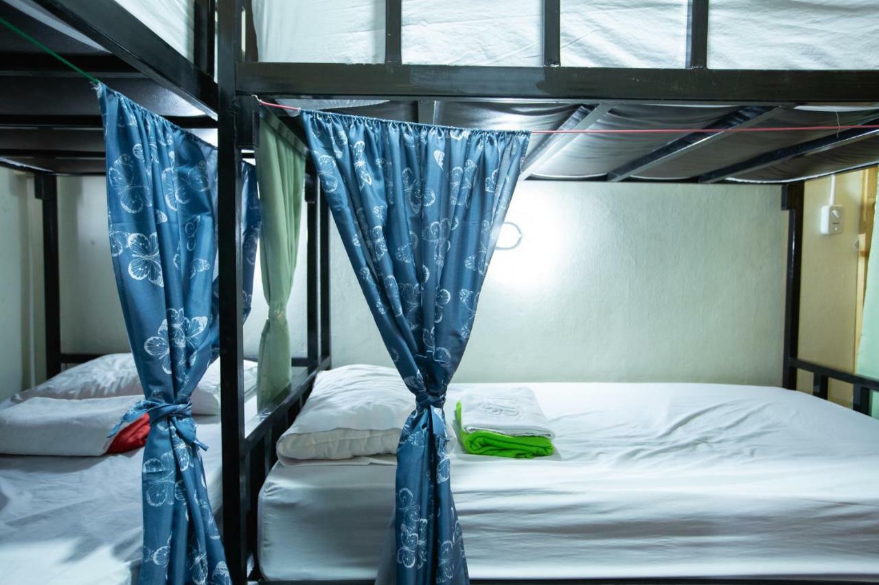 The Bridge Hostel Bangkok Eksteriør billede
