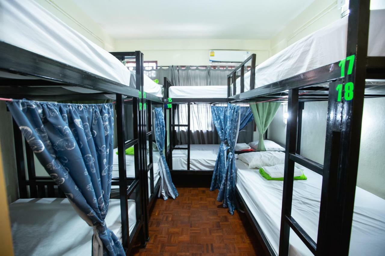 The Bridge Hostel Bangkok Eksteriør billede