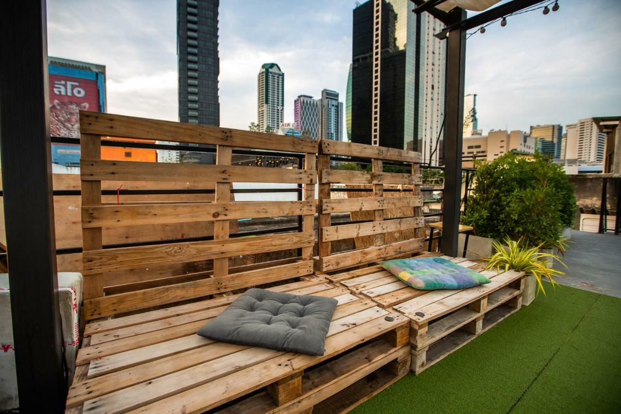 The Bridge Hostel Bangkok Eksteriør billede