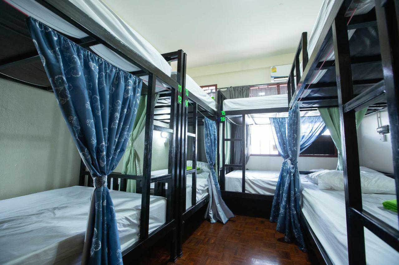 The Bridge Hostel Bangkok Eksteriør billede