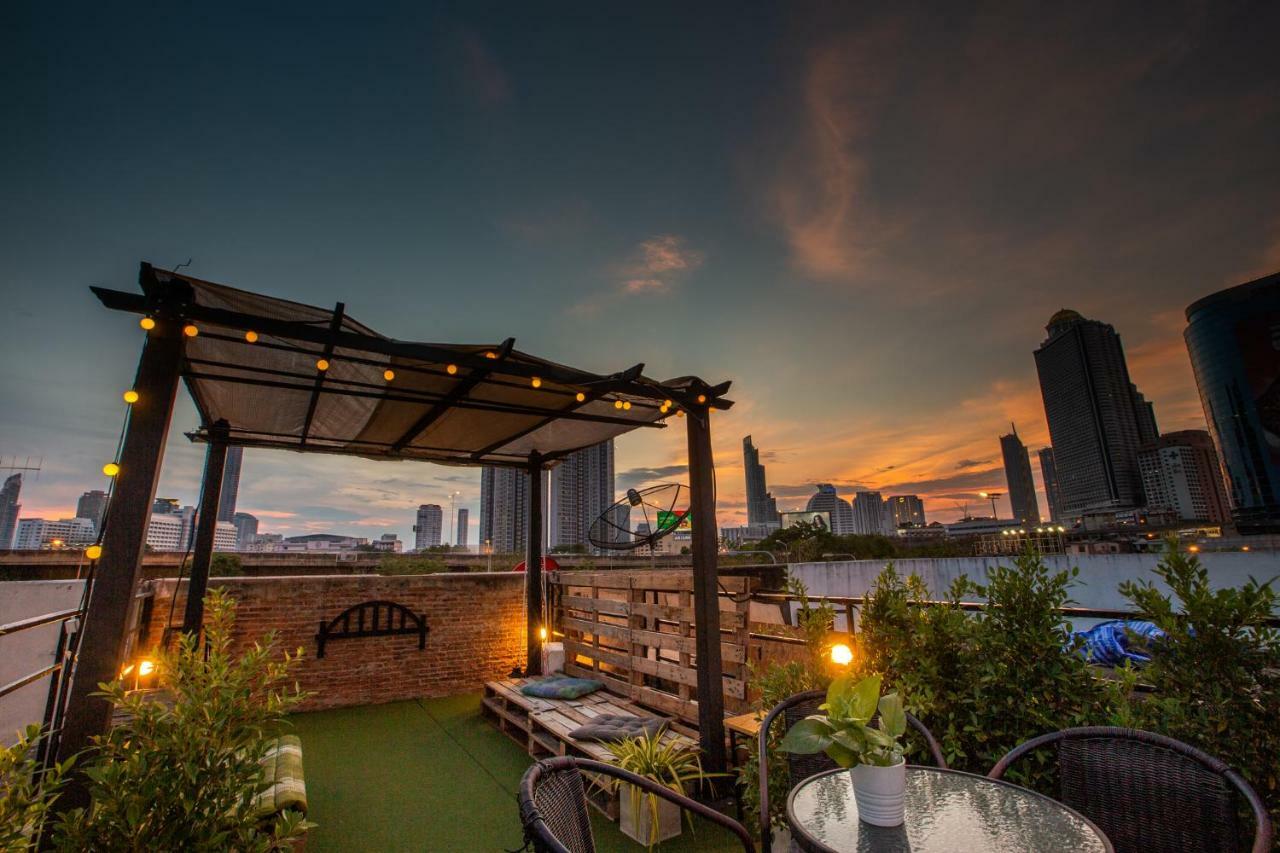 The Bridge Hostel Bangkok Eksteriør billede