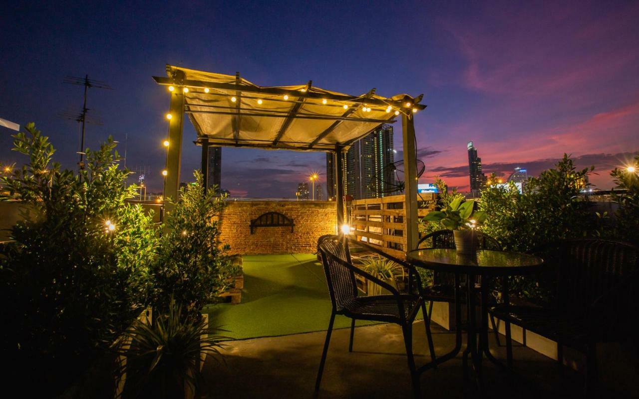 The Bridge Hostel Bangkok Eksteriør billede