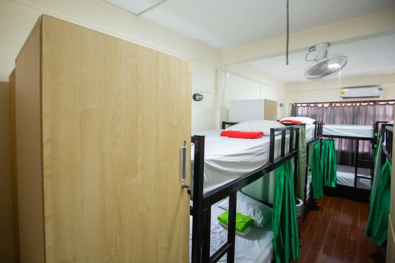 The Bridge Hostel Bangkok Eksteriør billede